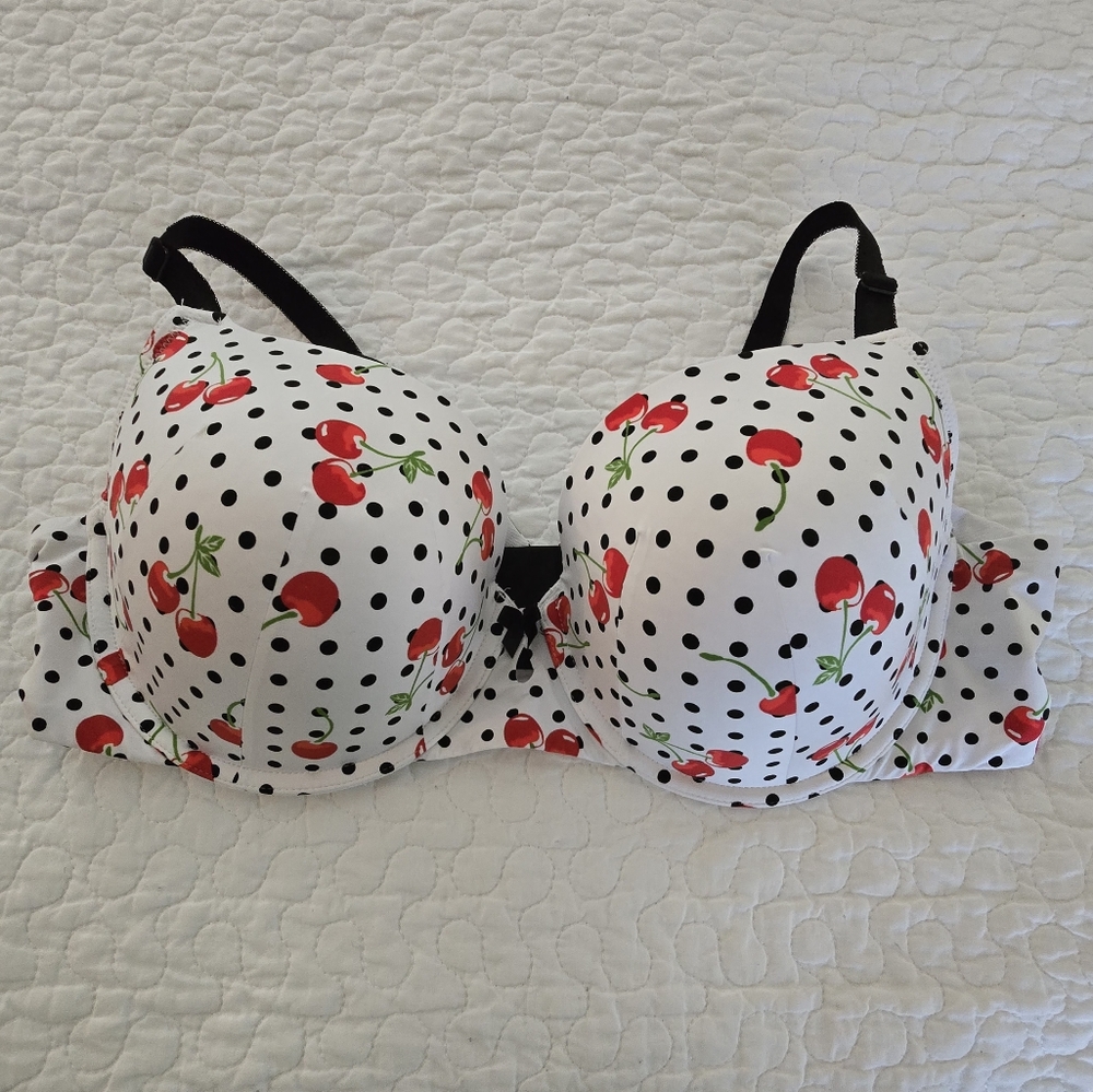 Torrid Curve cherry and black dots 42c underwire bra